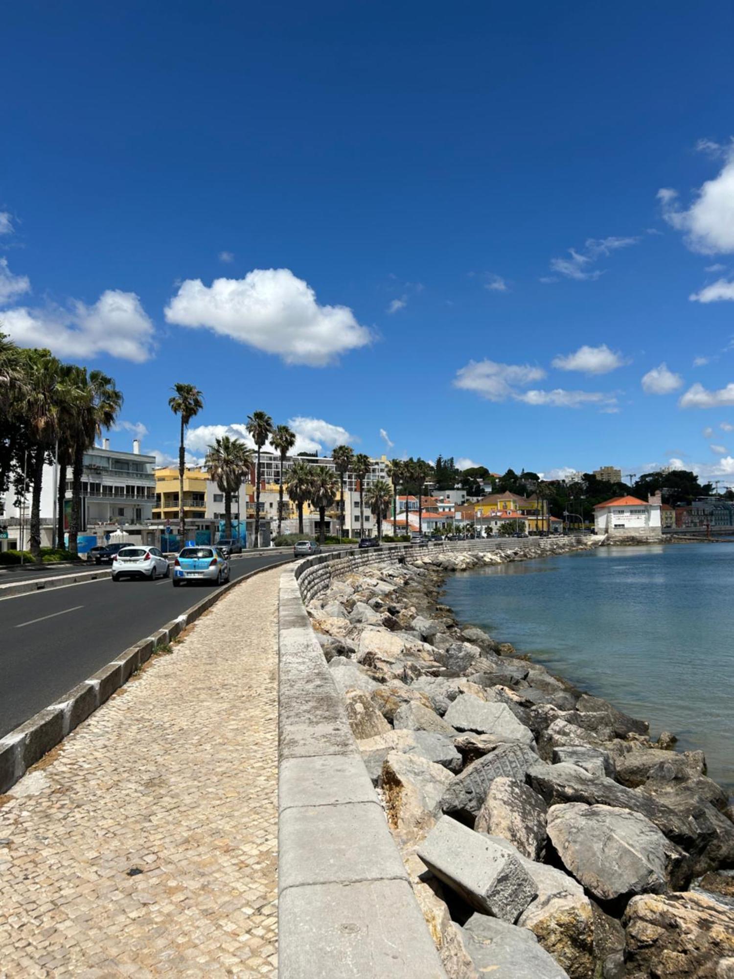 Seaside Comfort Beach And City Lägenhet Paço de Arcos Exteriör bild